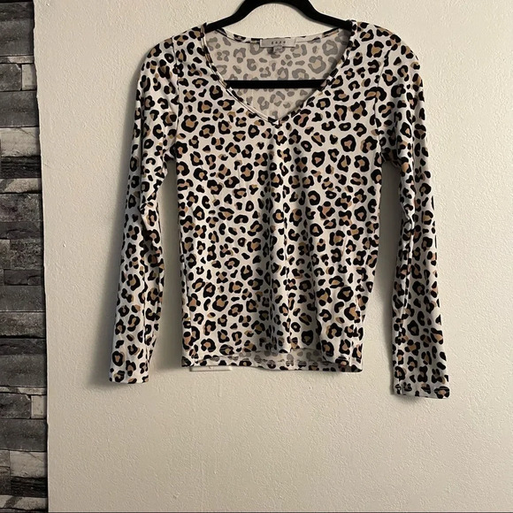 Gaze Cheetah Print Long Sleeve Top - Picture 2 of 12
